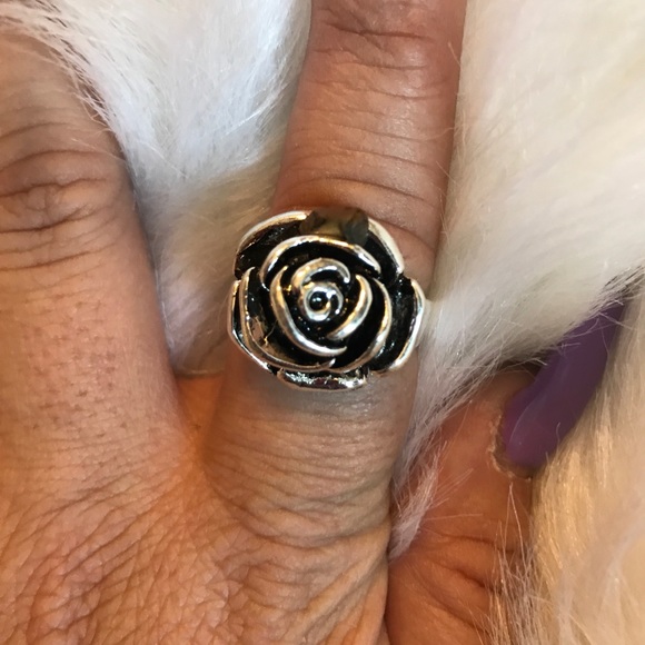 NWT Stainless Steel Rose Ring - Picture 2 of 2